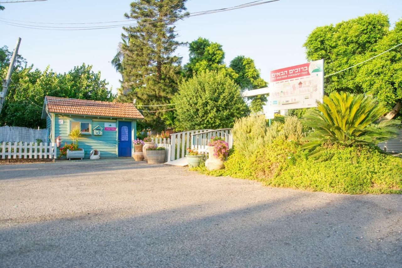 Etzel Tami Hospitality Hotell Neot Golan Exteriör bild